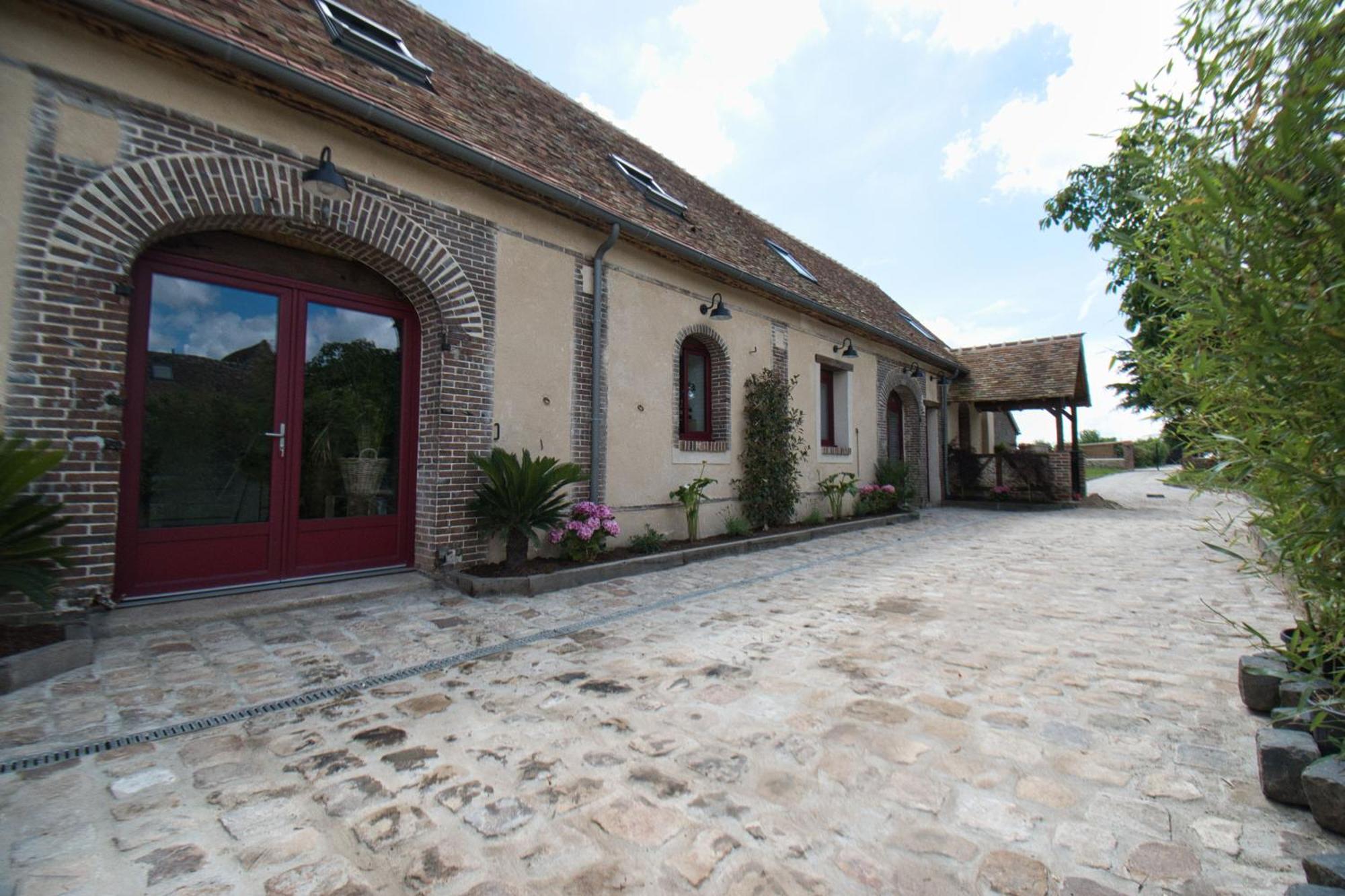 Le Relais Des Caleches - La Jungle Room Bu (Eure-et-Loir) Bagian luar foto